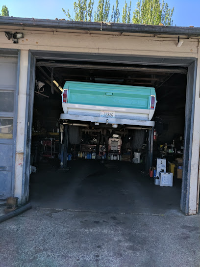 tomoko-auto-care-center-seattle - Auto Service Shop