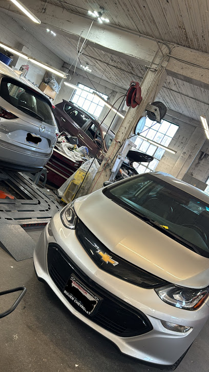tonys-greenwood-auto-body-and-one-stop-greenwood-auto-repair-seattle - Auto Service Shop